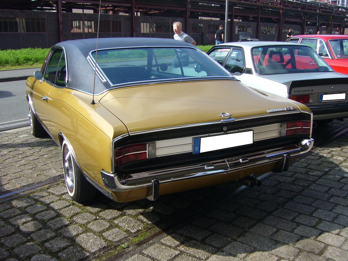 Heckansicht eines Opel Commodore A GSE Coupes. Oldtimer-Revival auf dem Gelände der Kokerei Zollverein in Essen am 28.07.2024.