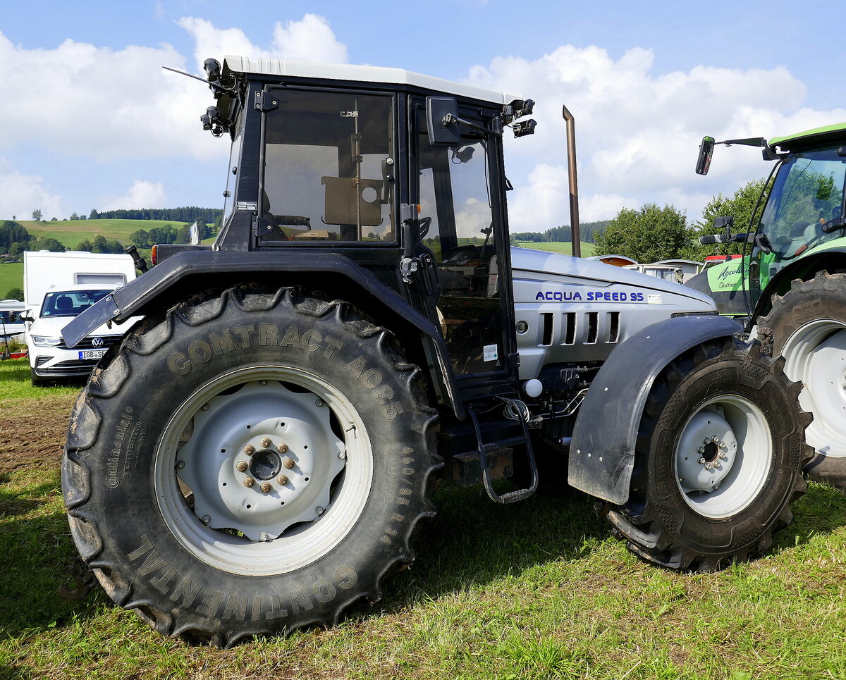 Lamborghini Acqua Speed 95, Allradschlepper aus Italien, 4-Zyl.Diesel mit 95PS, Baujahr 2004, Schleppertreffen St.Peter, Aug.2024