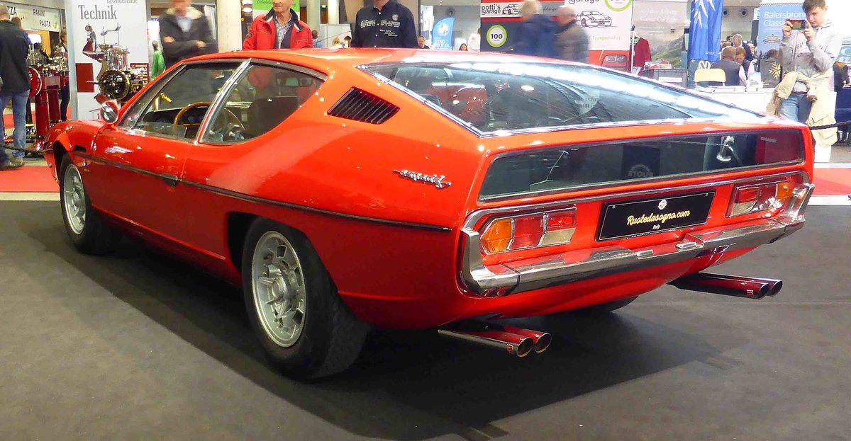 =Lamborghini Espada S2, steht bei den Retro Classics in Stuttgart, 03-2019