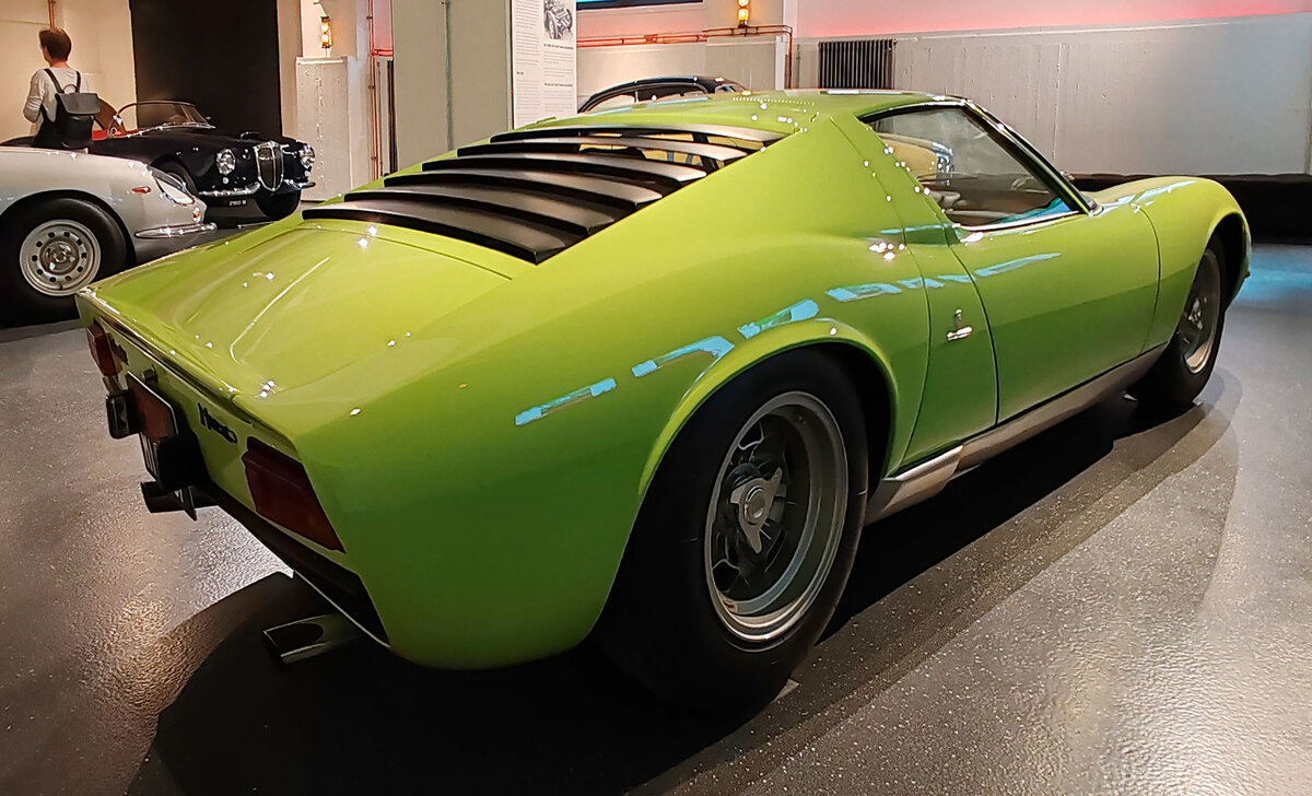 =Lamborghini Miura P 400, Bj. 1967, V 12, 3929 ccm, 350 PS, ausgestellt im Museum PROTOTYP in Hamburg, 09-2024