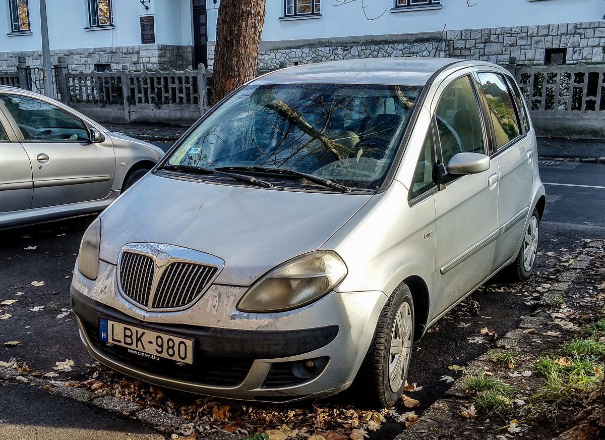 lancia Musa, fotografiert in 12.2020.