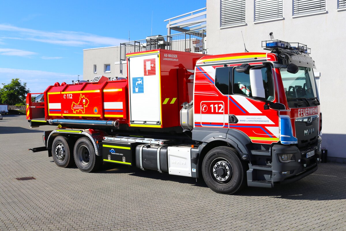 Main Kinzig Kreis MAN TGS WLF (Florian Main-Kinzig 17-66-1) mit AB-Tank 4 am 16.08.24 vor einer Schauübung Fotografiert bei der Feuerwehr Langenselbold. Das Fahrzeug ist dort stationiert
