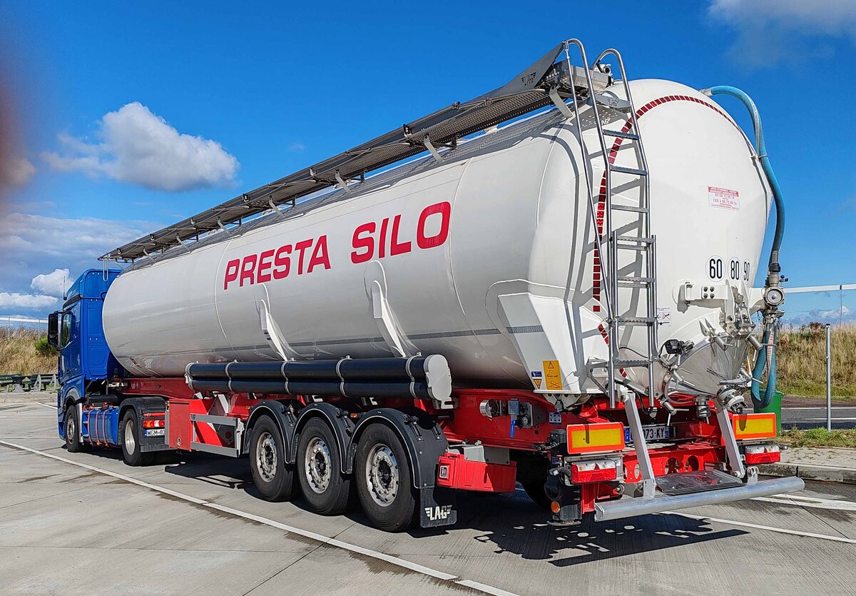 =MB Actros-Tanksattelzug von PRESTA SILO, 09-2024