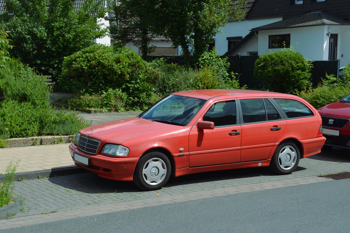 Mercedes-Benz S 202
Leverkusen-Hitdorf
23.05.2024