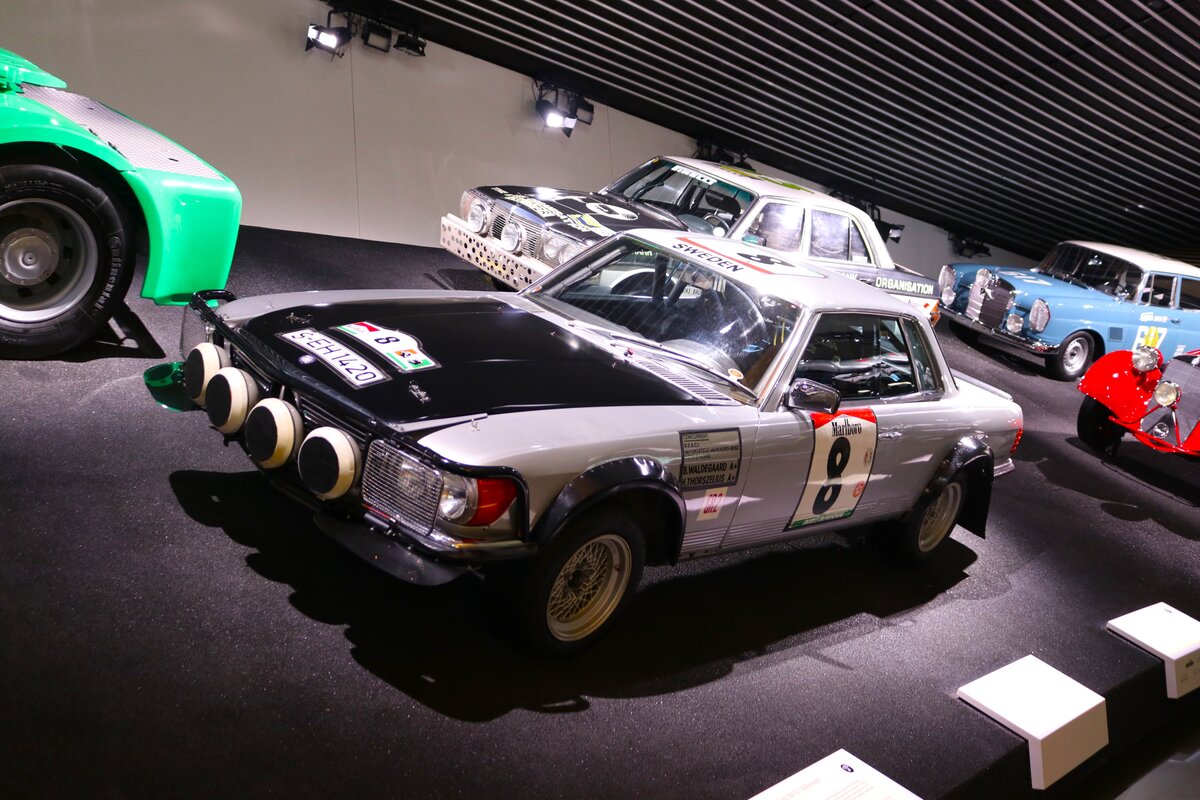 Mercedes Benz SLR Rennwagen am 10.07.24 im Mercedes Benz Museum