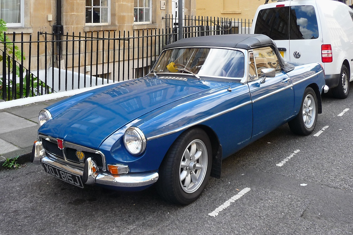 MG MGB in Bath, 16.9.16