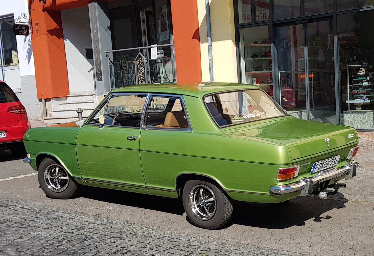 =Opel Kadett B, gesehen in Hünfeld im Juni 2024