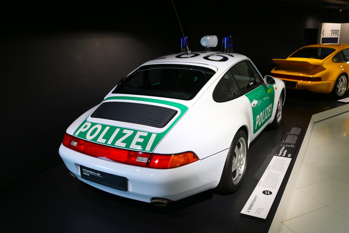 Porsche 911 Carrera Polizei am 10.07.24 im Porsche Museum