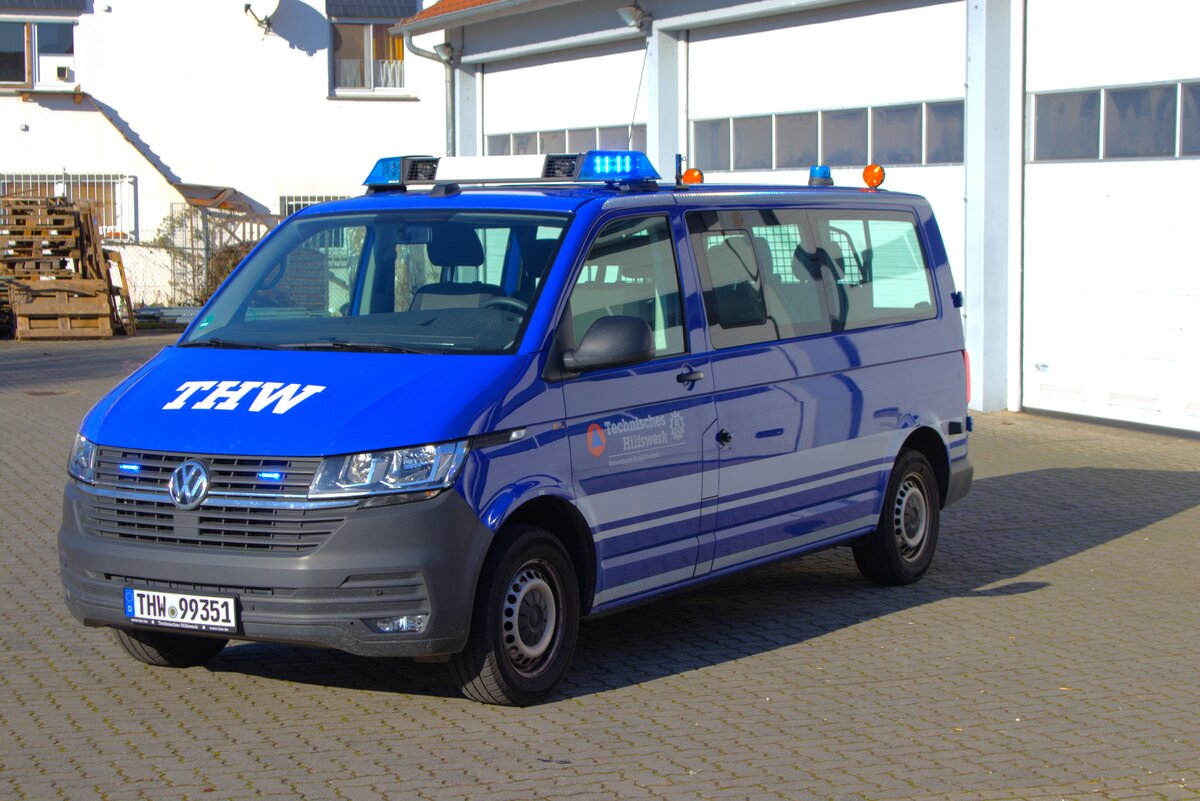 THW Groß Umstadt VW T6 MTW am 02.02.25 bei einen Fototermin. Danke für das tolle Shooting