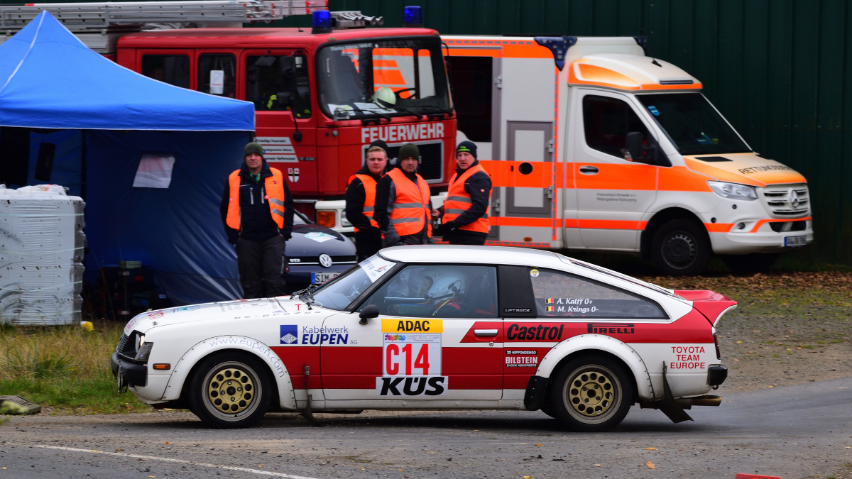 Toyota Celica 200 GT bei den Vorauswagen, ADAC Rallye Köln Ahrweiler am 9.11.2024