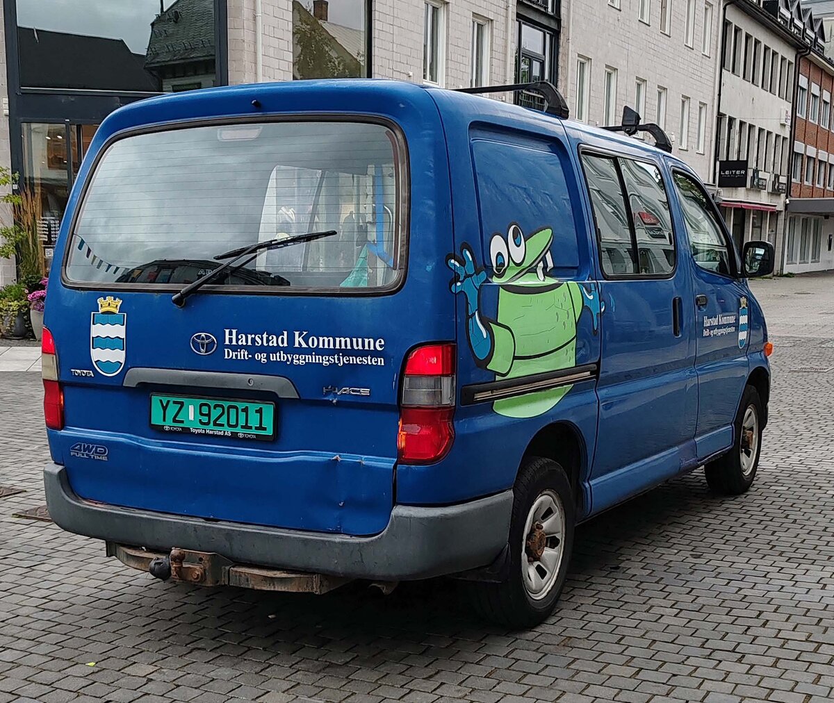 =Toyota HiAce 4x4 der Kommune HARSTADT/Norwegen, 10-2024