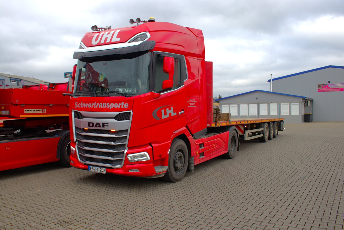 UHL Schwertransport DAF XF 530 am 01.03.25 bei einen Fototermin. Danke für das tolle Shooting