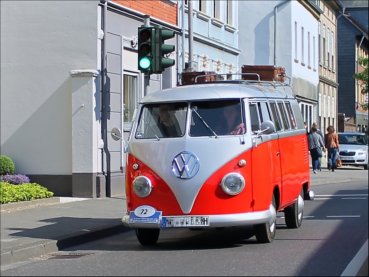 VW Bully in Süchteln, 2.6.2012