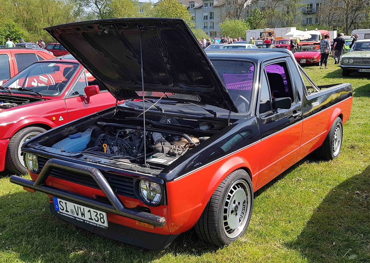 =VW Caddy, gesehen bei der Oldtimerveranstaltung in Frankenberg/Eder. Mai 2024