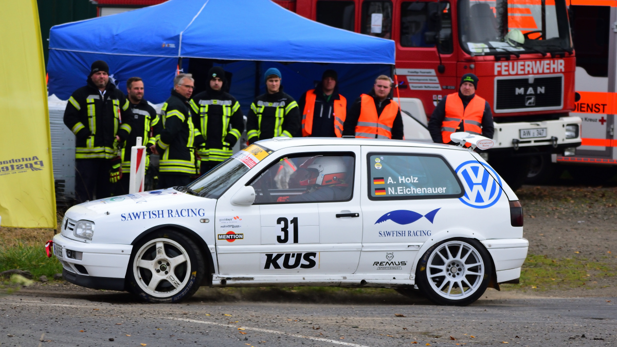 VW Golf, Fahrer: HOLZ, Armin /EICHENAUER, Nico , ADAC Rallye Köln Ahrweiler am 9.11.2024