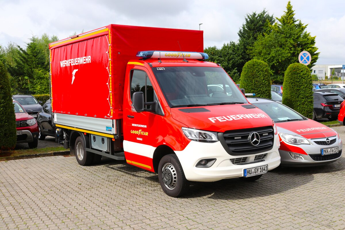 Werkfeuerwehr Goodyear Mercedes Benz Sprinter GW-L am 18.08.24 beim Tag der offenen Tür der Feuerwehr Langenselbold