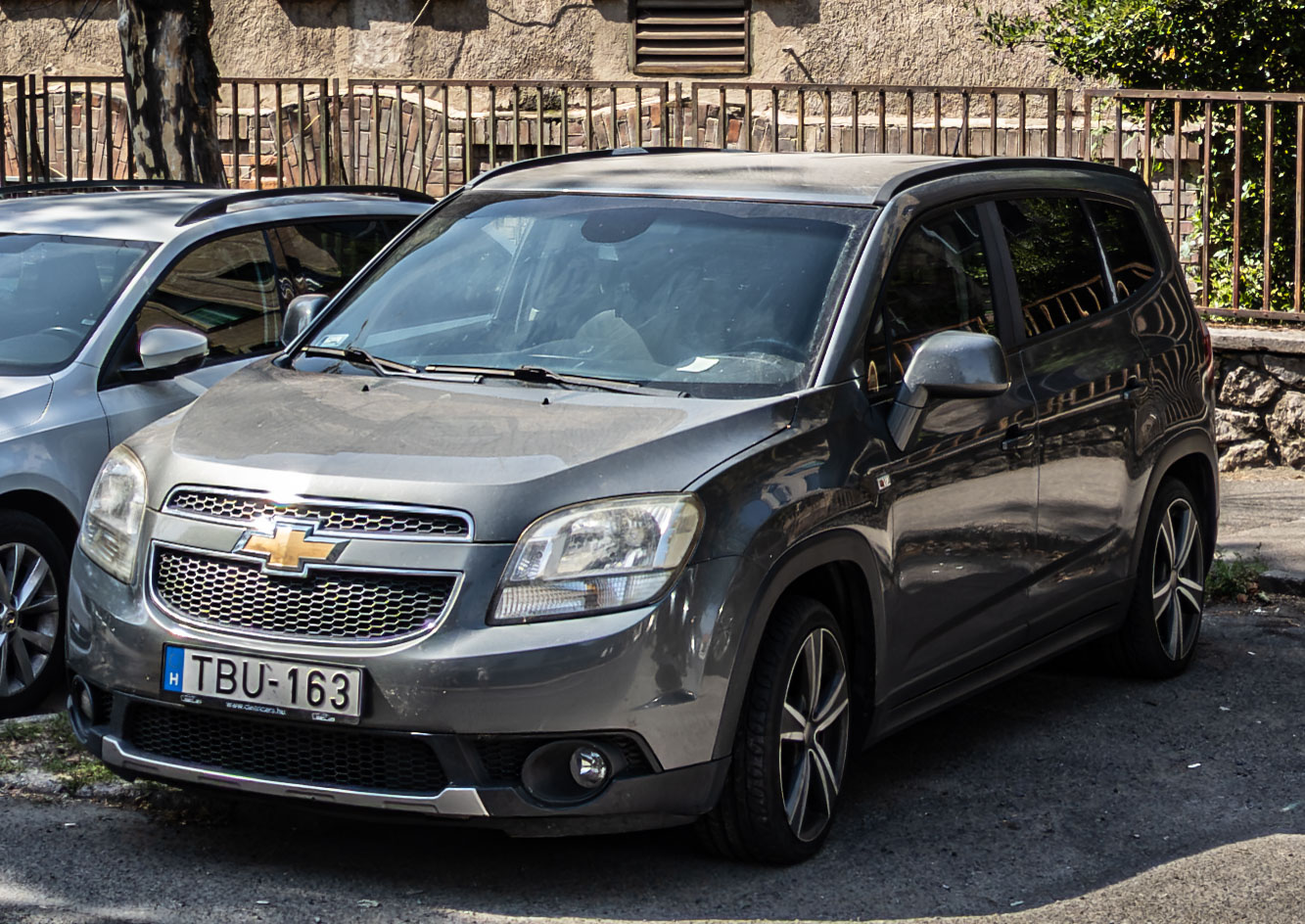 Chevrolet Orlando aus der ersten Generation. Foto: 08.2024.