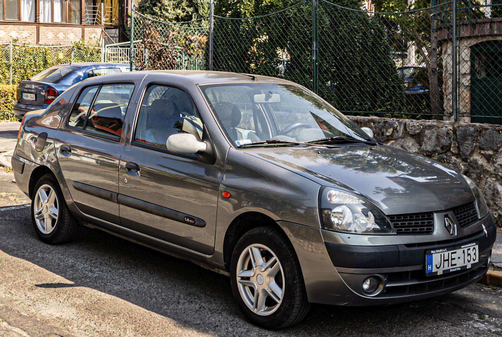 Diesen Renault Thalia I Facelift habe ich in September, 2024 fotografiert.