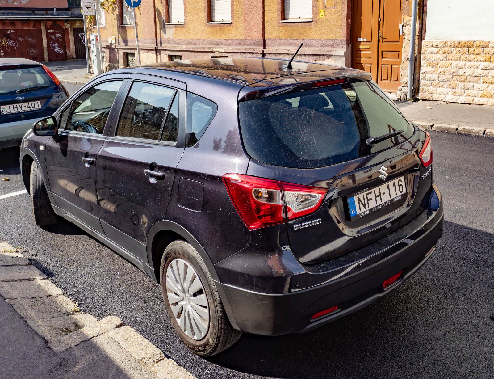 Diesen Suzuki SX4 S-Cross (Lila) habe ich von hinten in September, 2024 fotografiert.