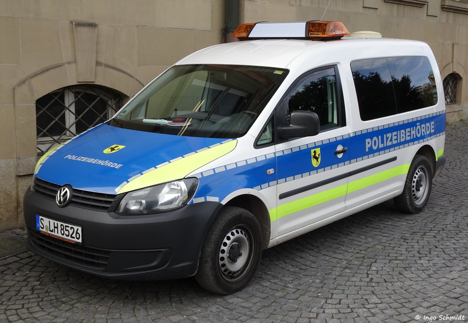 Landeshauptstadt Stuttgart | Polizeibehörde - Städtischer Vollzugsdienst | S-LH 8526 | VW Caddy | 25.10.2017 in Stuttgart