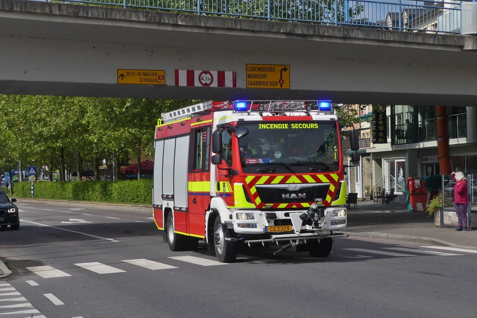 MAN Lschgruppenfahrzeug ( LF 2.1), der Wehr aus Schengen, aufgenommen in Remich am 20.05.2024