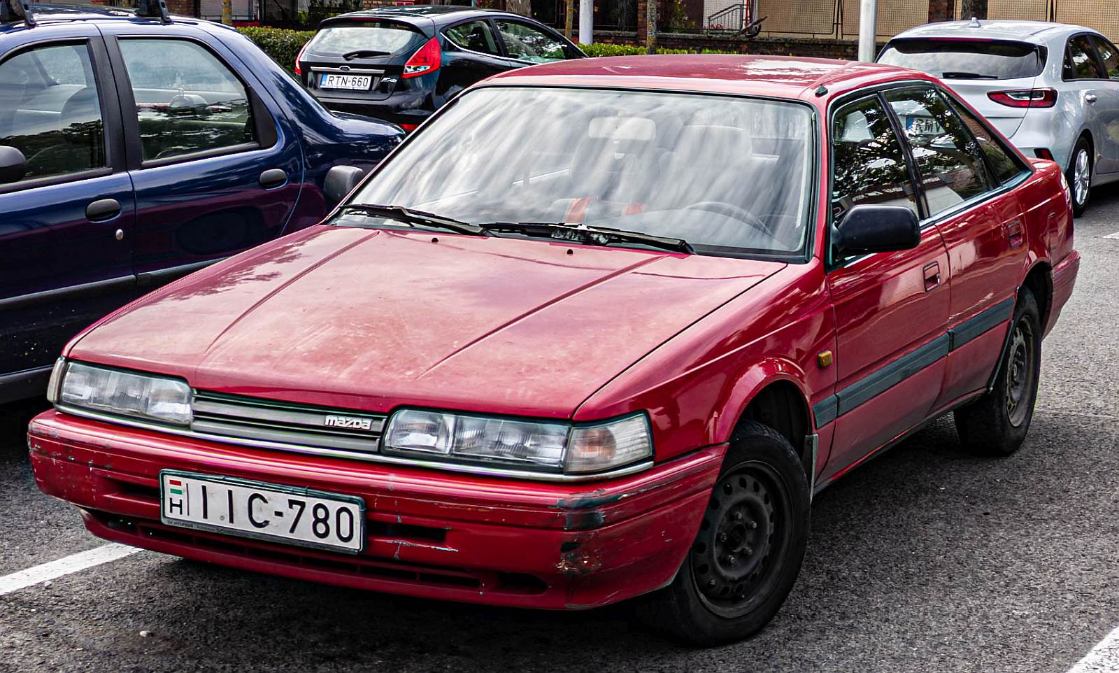 Mazda 626 (GD, also die dritte Generation). Foto: Juli, 2024.