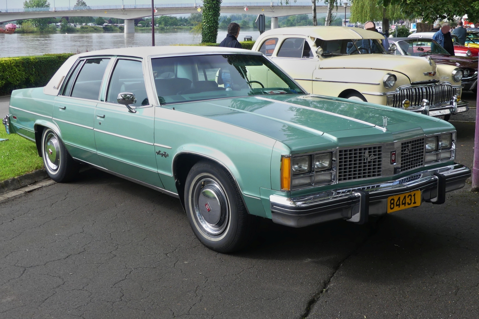 Oldsmobile 98 ?, war beim Oldtimertreff in Remich zu sehen. 20.05.2024