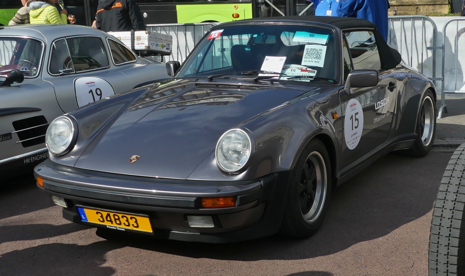 Porsche 911, BJ 1986; hat nach der Luxemburg Classic den Parkplatz erreicht. Luxemburg 14.09.2024