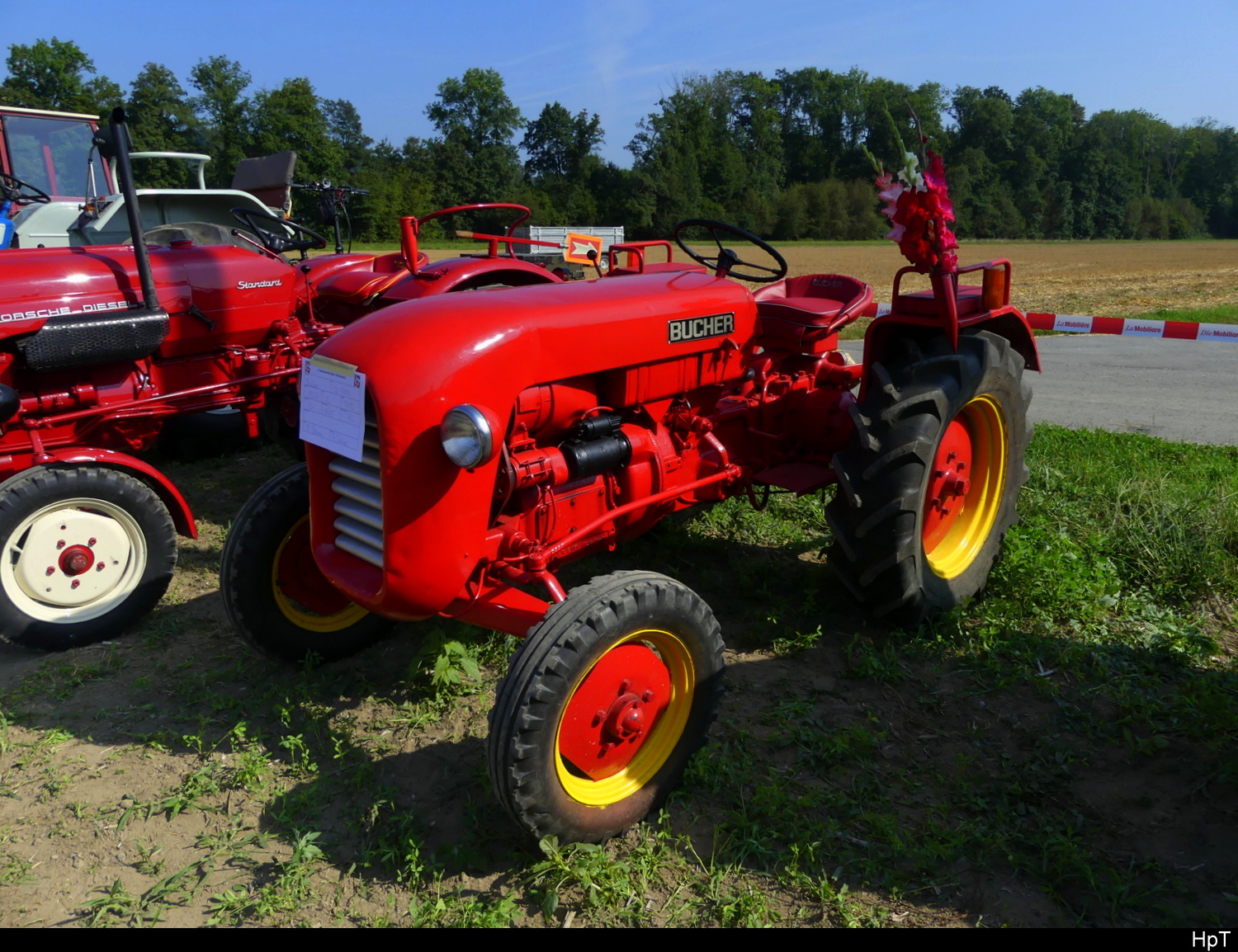 Roter Bucher D 1800 in Diessbach/BE am 1 Traktoren - Treff am 2024.09.01