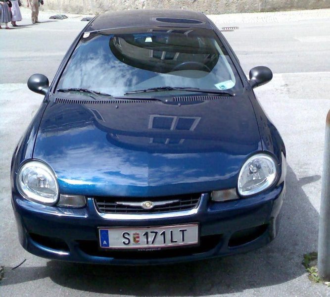 Chrysler Neon.