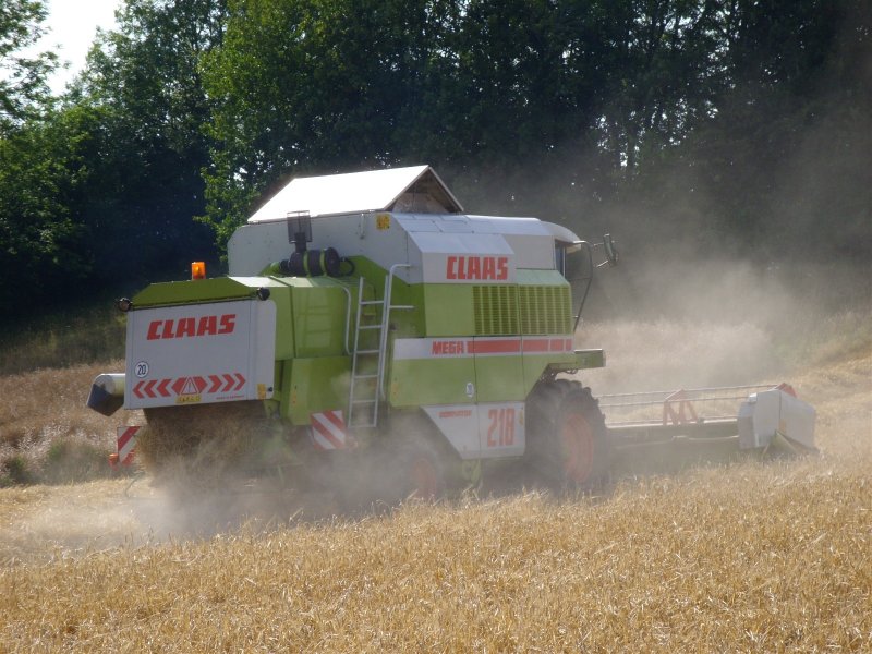 Claas Mega Dominator 218