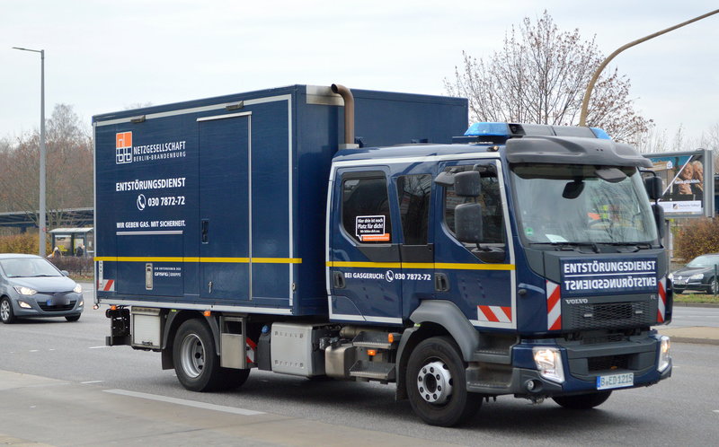 Ein Volvo Fl Einsatzfahrzeug Mit Kastenaufbau Der Netzgesellschaft Berlin Brandenburg Im Falle Von Leckagen Im Gasnetz Am 04 12 Berlin Marzahn Fahrzeugbilder De