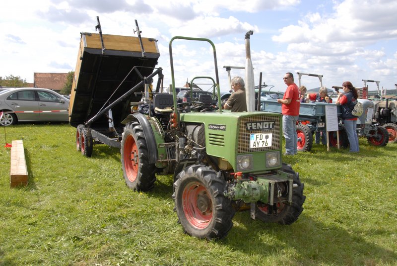 Farmer 200 als Schmalspurtraktor