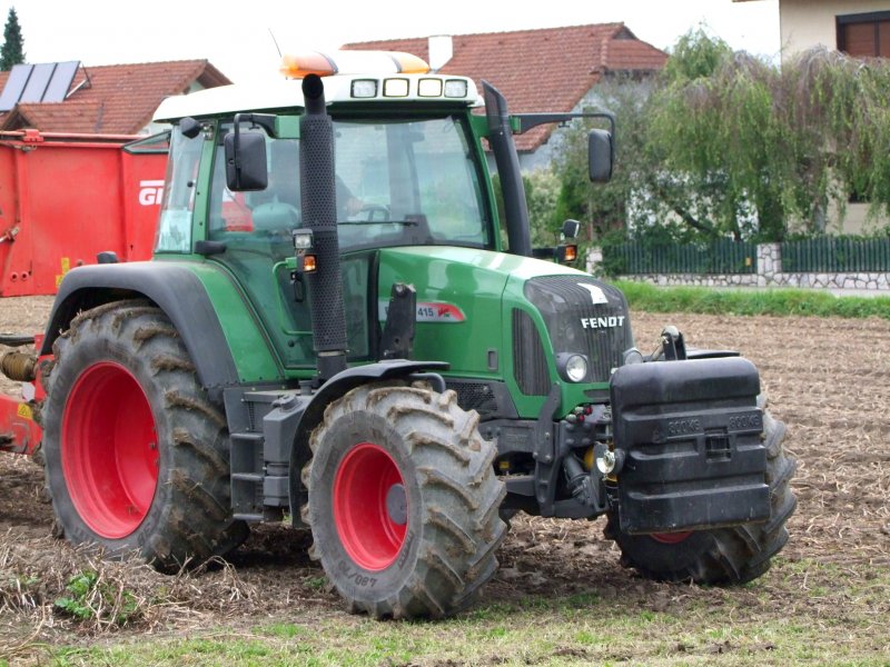 FENDT415 am Kartoffelfeld; 080920