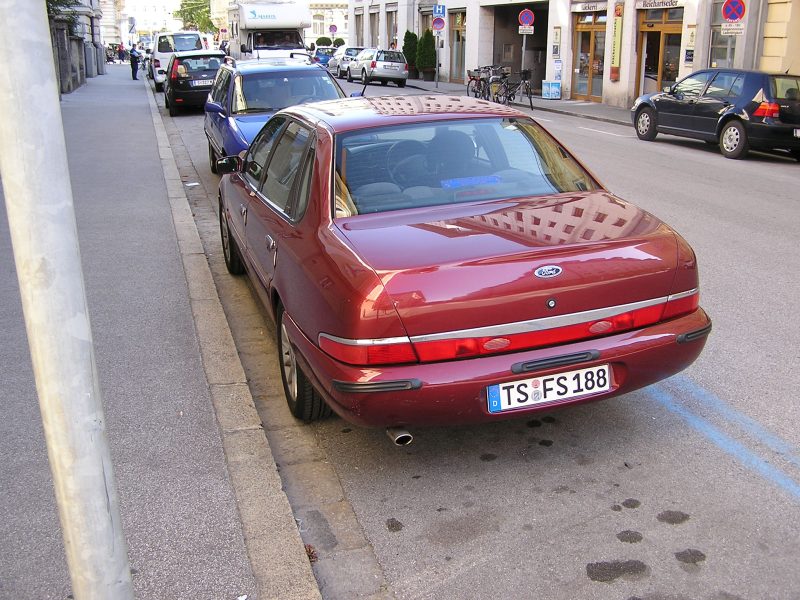 Ford Scorpio, Rckansicht.