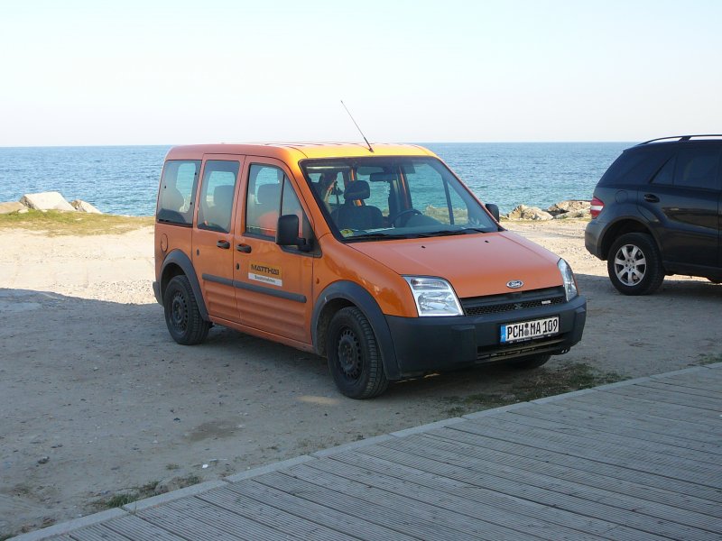 Ford Transit Connect im Hafengebiet von Sassnitz/Rügen am 24.04.09