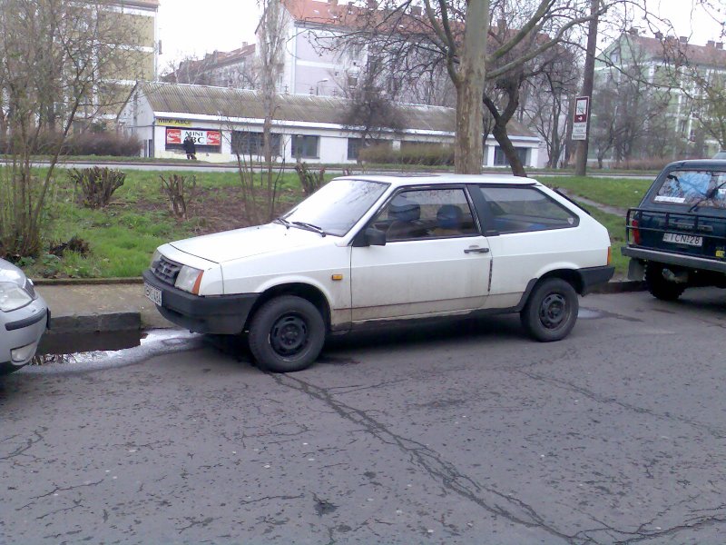 Lada Samara 3triger Version.