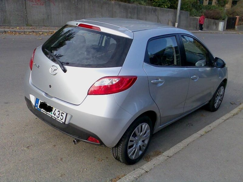 Mazda 2.
