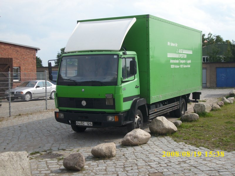 Mercedes-LKW am 19.08.2008 in Gstrow.