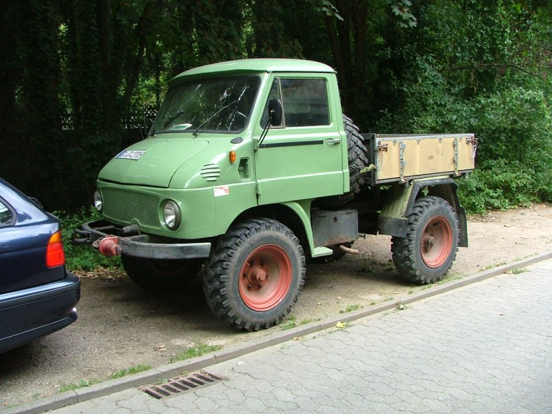 Mercedes Unimog (11.09.09, Bensheim).