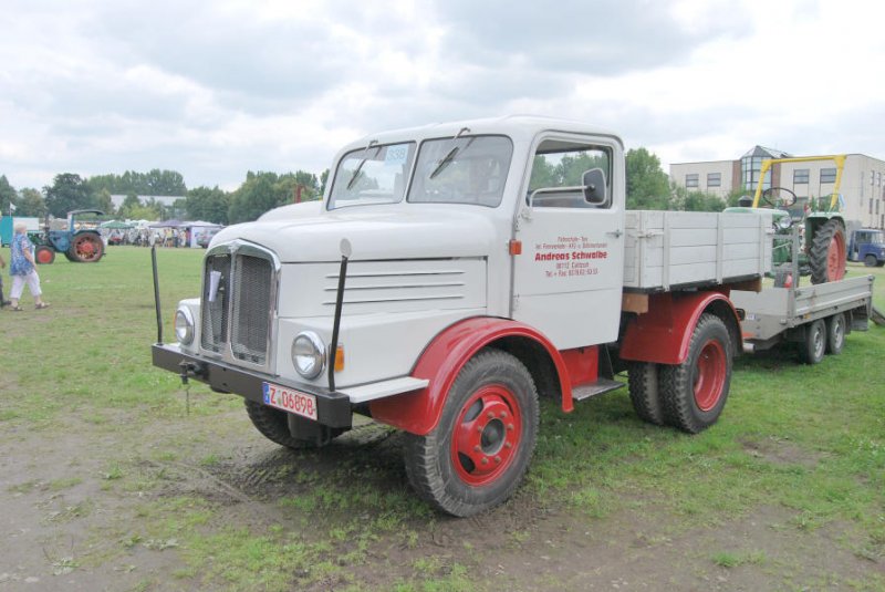 S4000 Zugmaschine, Markkleeberg 28.06.09