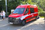 Feuerwehr Frankfurt am Main Hunderettungsstaffel Mercedes Benz Sprinter am 24.08.24 beim Leistungsvergleich Höhenrettung in Frankfurt am Main