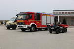 GW-Wassergefahren,Mercedes Atego HLF 10 und ATV von der Feuerwehr Warnemünde standen am 08.02.2025 in Warnemünde.