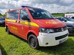 =VW T5 der Feuerwehr MÜLHEIM an der RUHR, gesehen auf dem Parkplatz der Rettmobil 2022, 05-2022