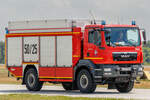 Feuerwehr Geräterüstfahrzeug (Fw-Geräterüst) 2. Los der Bundeswehrfeuerwehr stationiert ist das Fahrzeug beim Hubschraubergeschwader 64 (HSG 64) auf dem Fliegerhorst Schönewalde/Holzdorf in Brandenburg 

aufgenommen im Juni 2024 beim Tag der Bundeswehr am Fliegerhorst Schönewalde/Holzdorf