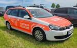 =VW Golf Variant der Feuerwehr WESSELING, gesehen auf dem Parkgelände der Rettmobil 2024 in Fulda