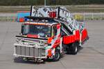 Fraport Flughafenfeuerwehr Frankfurt am Main Mercedes Benz Actros Rettungstreppe am 16.10.24 an der Wache 3