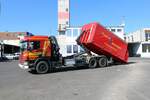   Feuerwehr Hattersheim Scania WLF mit AB Hochwasserschutz am 09.10.21 bei einen Fototermin