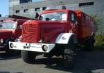 Mercedes Benz LS315 TLF24. Dieser imposante Feuerwehr-LKW wurde im Jahr 1959 durch die Feuerwehr Daun in der Eifel beschafft. Für Vortrieb dieses Boliden sorgt ein Sechszylinderreihenmotor mit einem Hubraum von 8276 cm³ und einer Leistung von 145 PS. Treffen für Feuerwehr-Oldtimer am 14.09.2024 an der  Alten Dreherei  in Mülheim an der Ruhr.