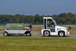 Dieser TLD JCT-60 Schlepper war Mitte September 2024 mit einem mobilen Bodenstromaggregat EP4030 auf der Airbase Kleine-Brogel unterwegs.